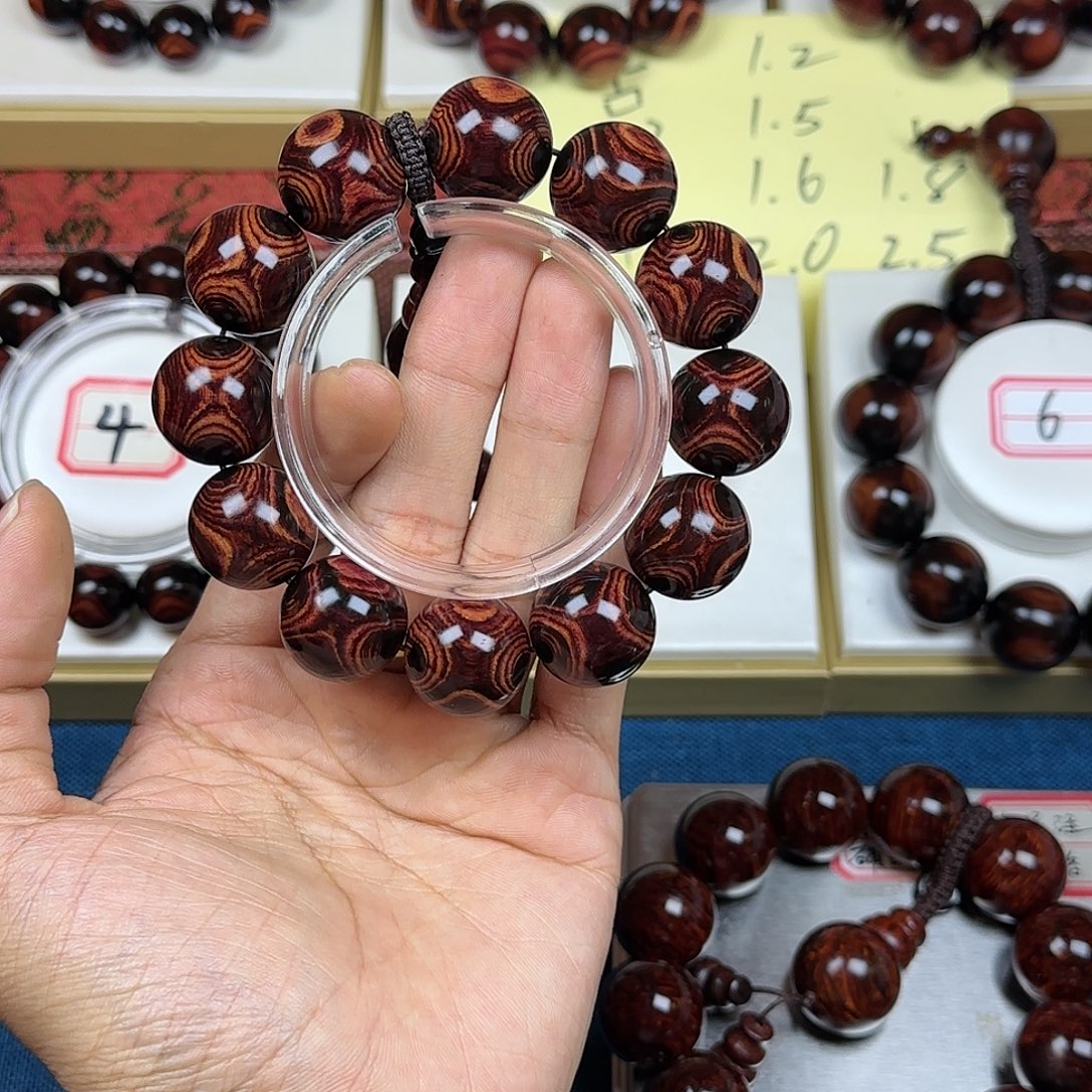 愚***娱花梨木类黄花梨2.0