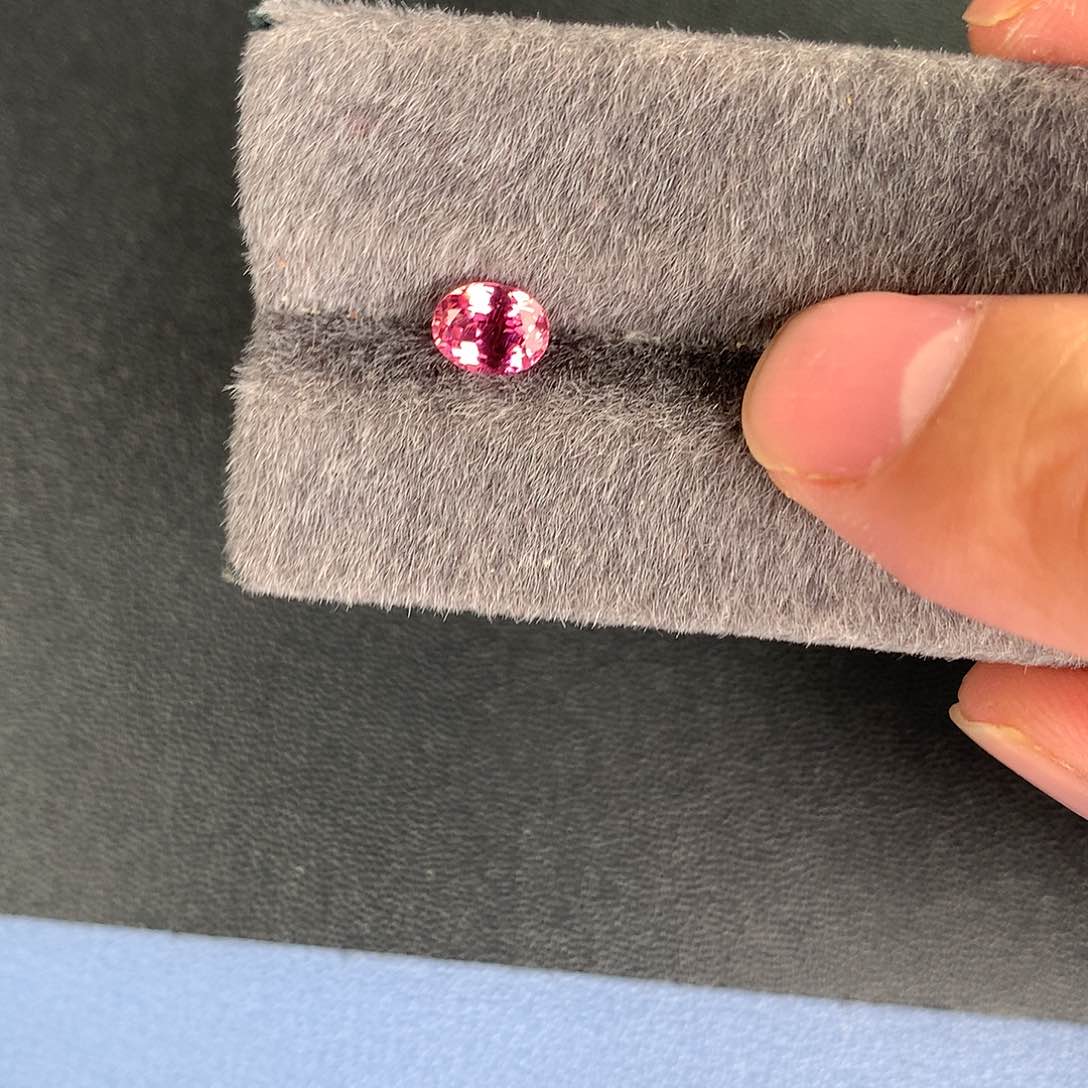 碧玺裸石未镶嵌1.02 全净 晚霞色