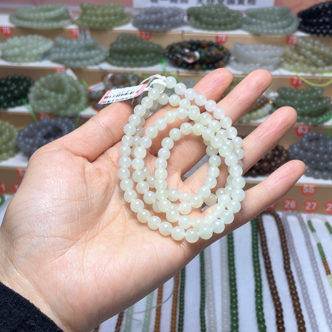 和田玉未镶嵌颈饰6mm
