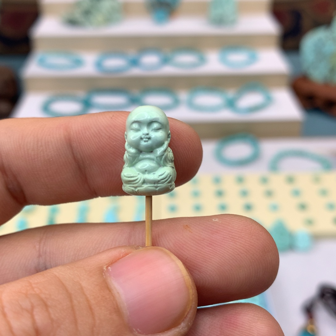 绿松石配饰未镶嵌