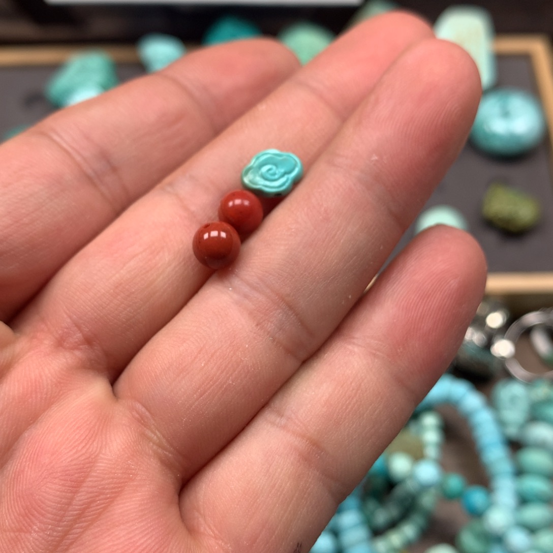 南红玛瑙雕刻未镶嵌