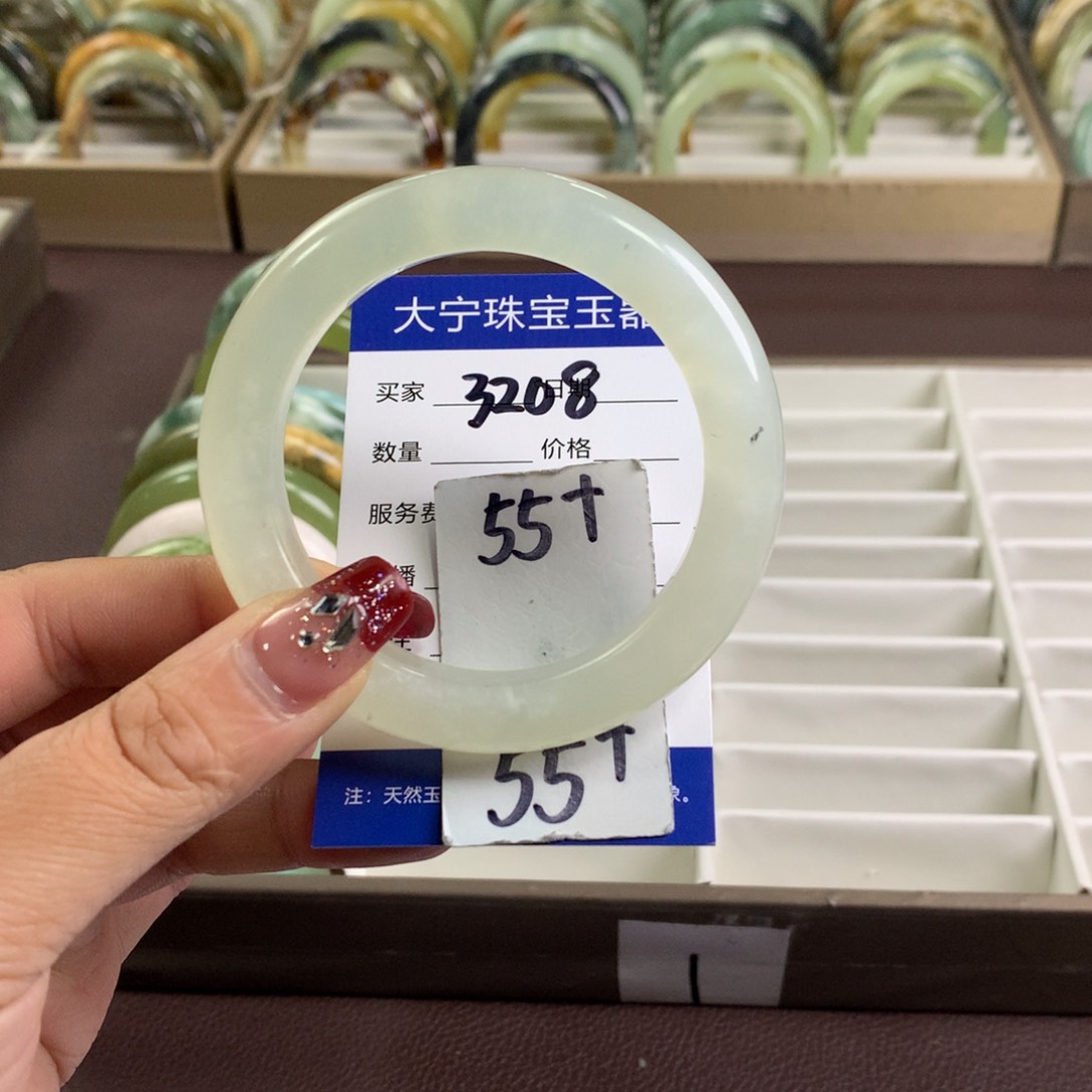 蛇纹石玉手镯未镶嵌3208