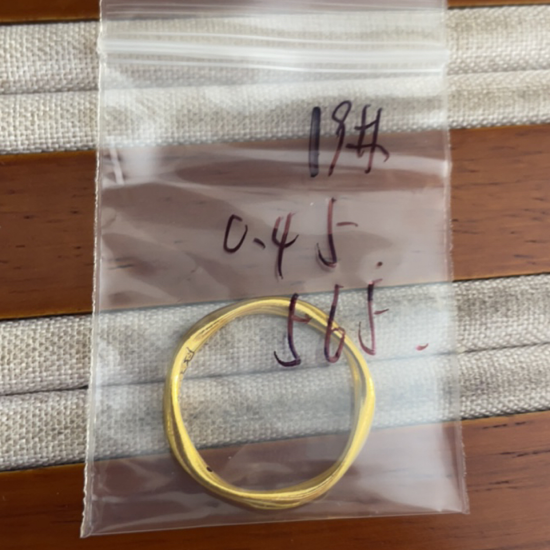 克重0.45 19号 莫比乌斯戒指 足金999