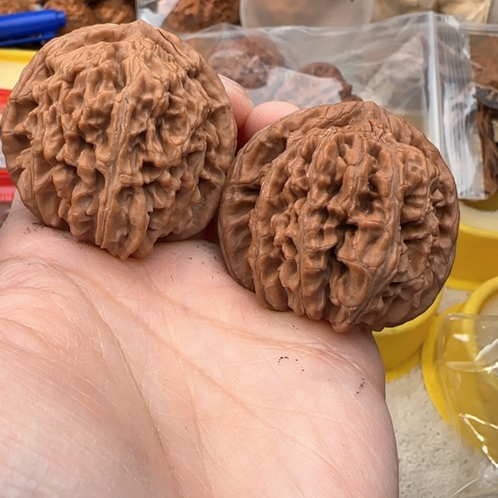 文玩核桃吊坠欧*房山楼子42