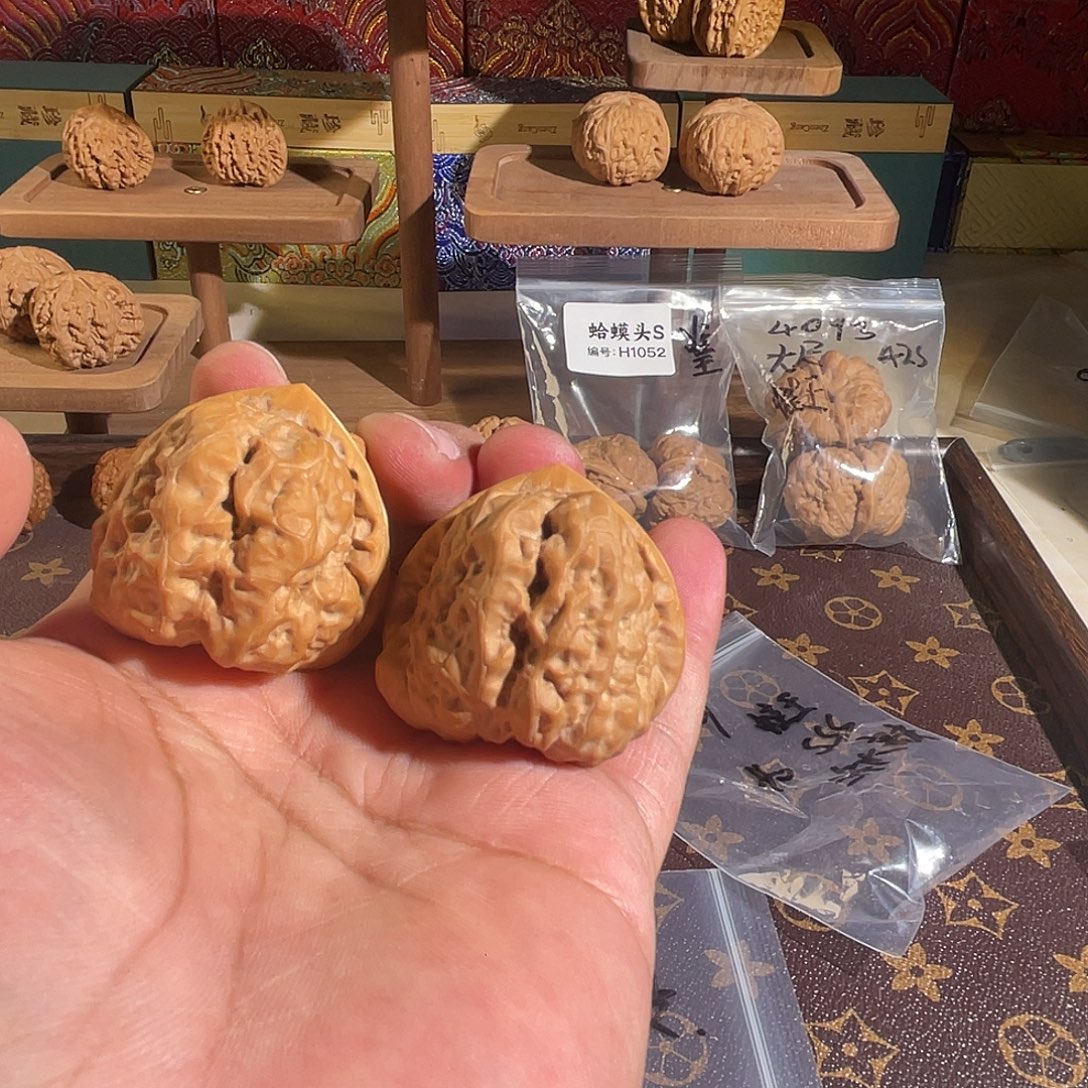 一***月文玩核桃把件1009