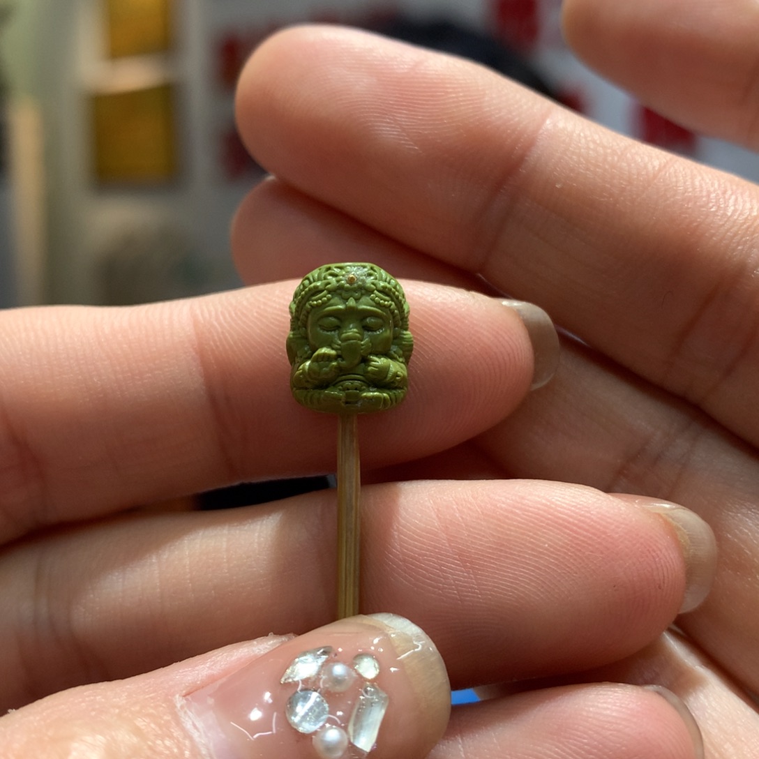 绿松石配饰未镶嵌