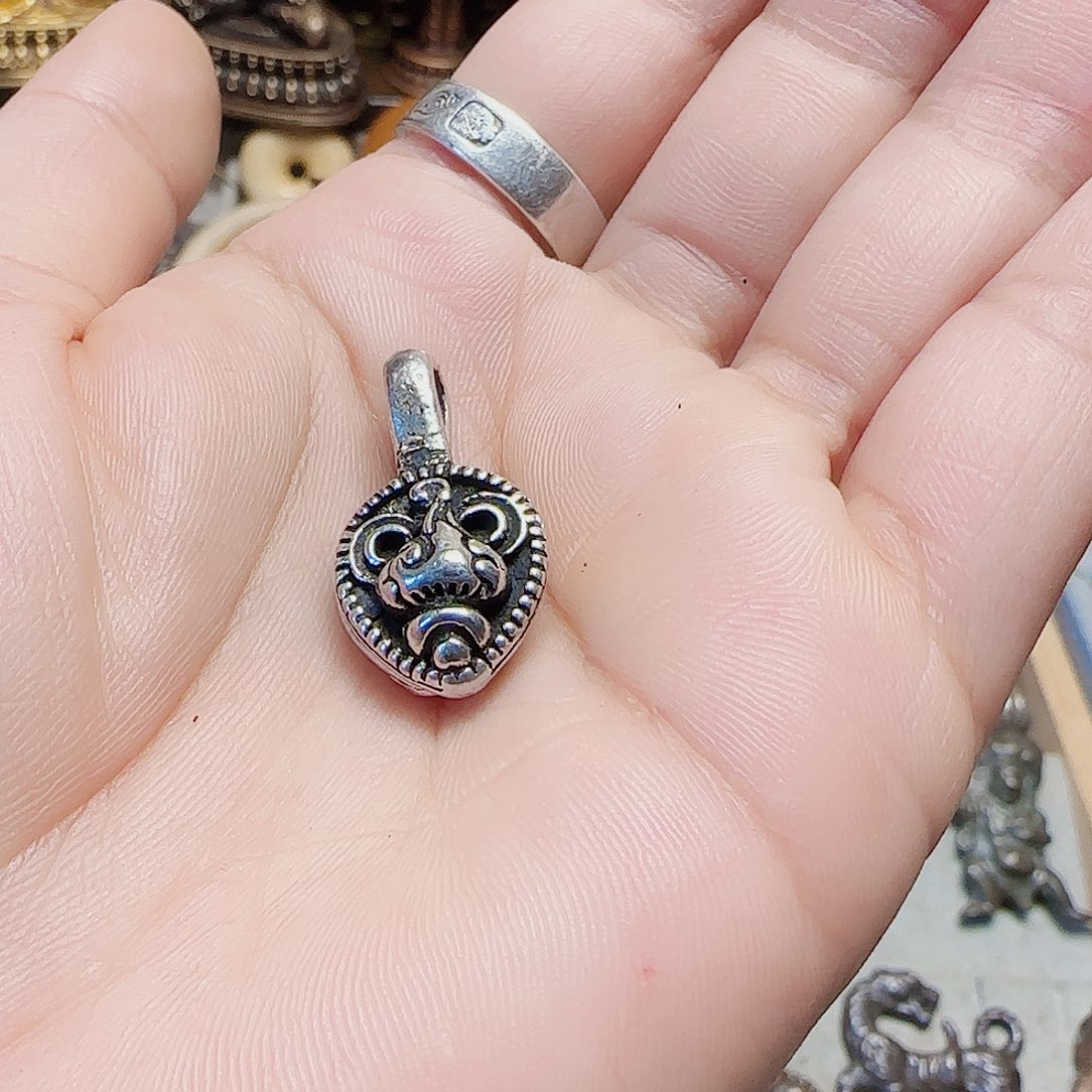 麝*牌………………………………………………