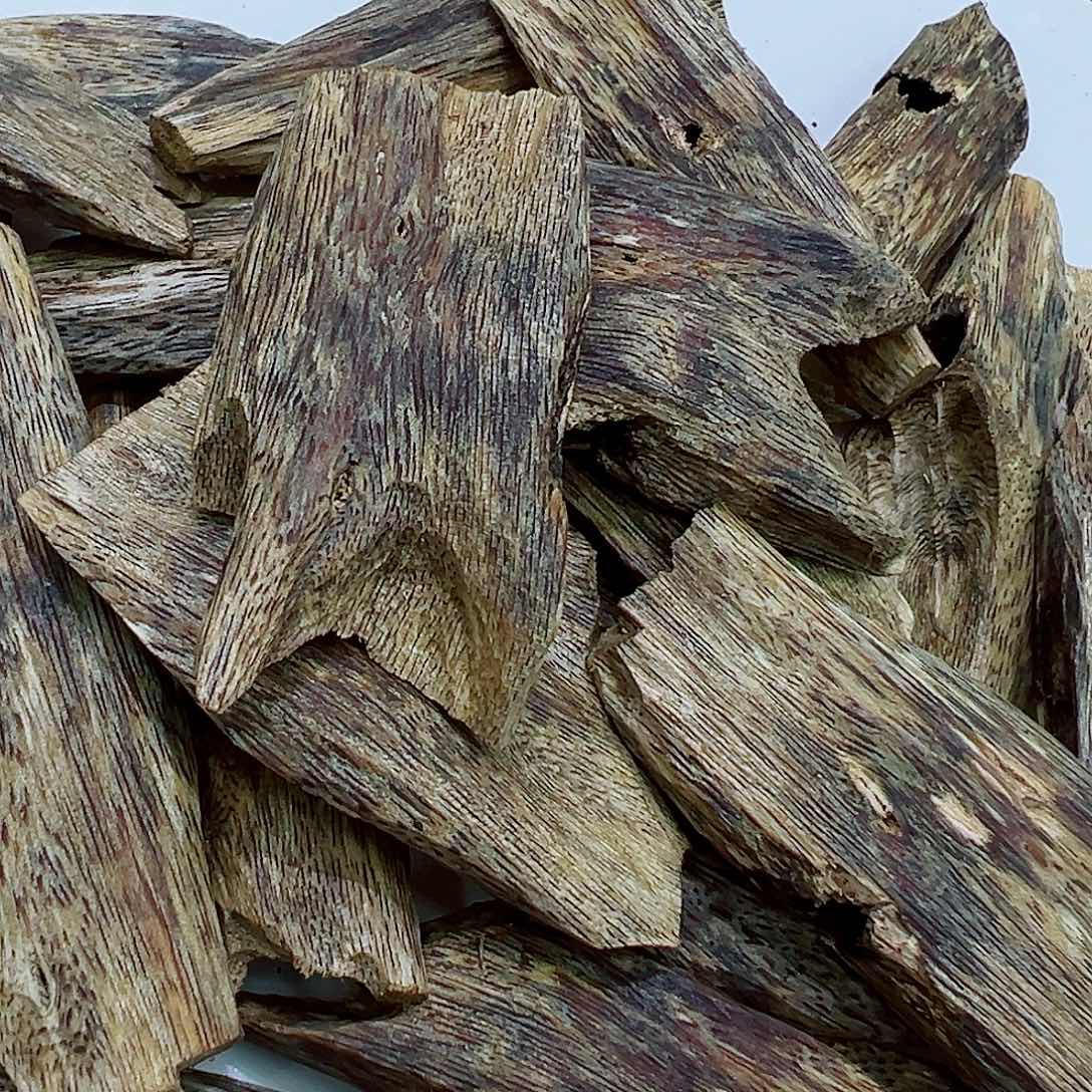 沉香碎屑沉香醇化树心老料 50 g