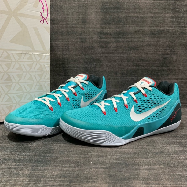 44码/科比9 EM Low Dusty Cactus 仙人掌 准新 带原盒 篮球鞋