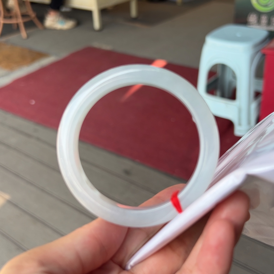 翡翠手镯未镶嵌天然翡翠手镯