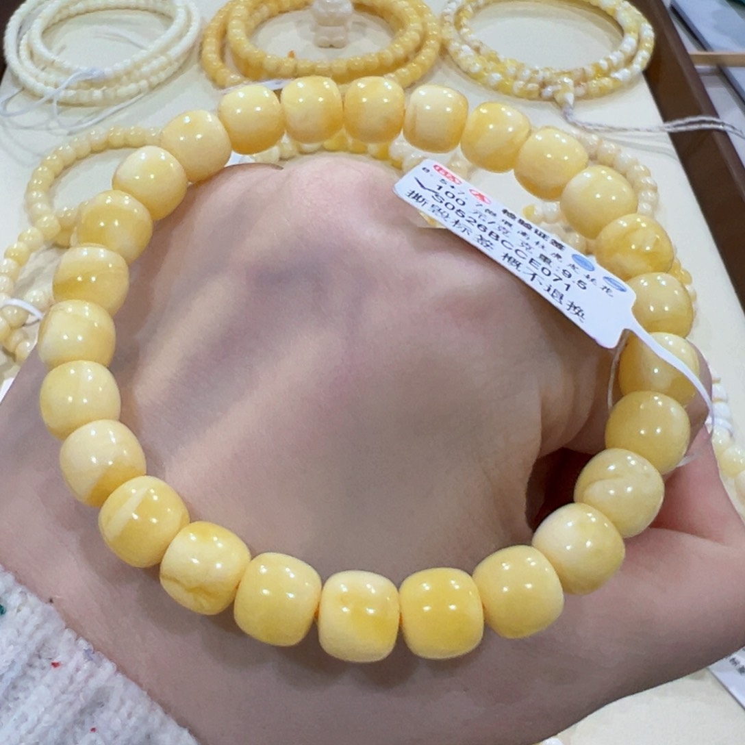 蜜蜡手链未镶嵌8.5m满蜡妖花