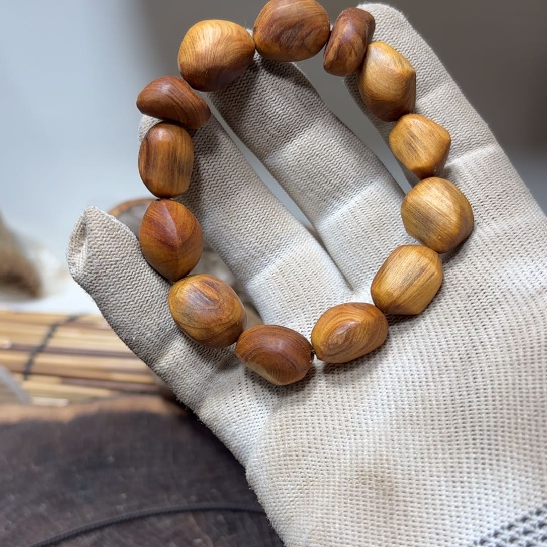 柏木（崖柏）全***生北太行随行手把件