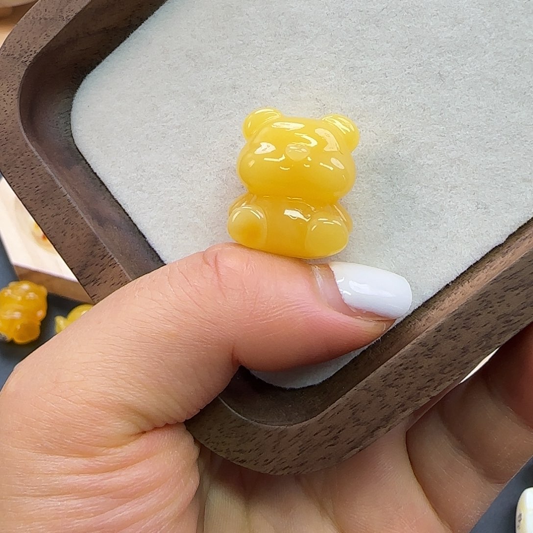 琥珀未镶嵌珠宝奇石