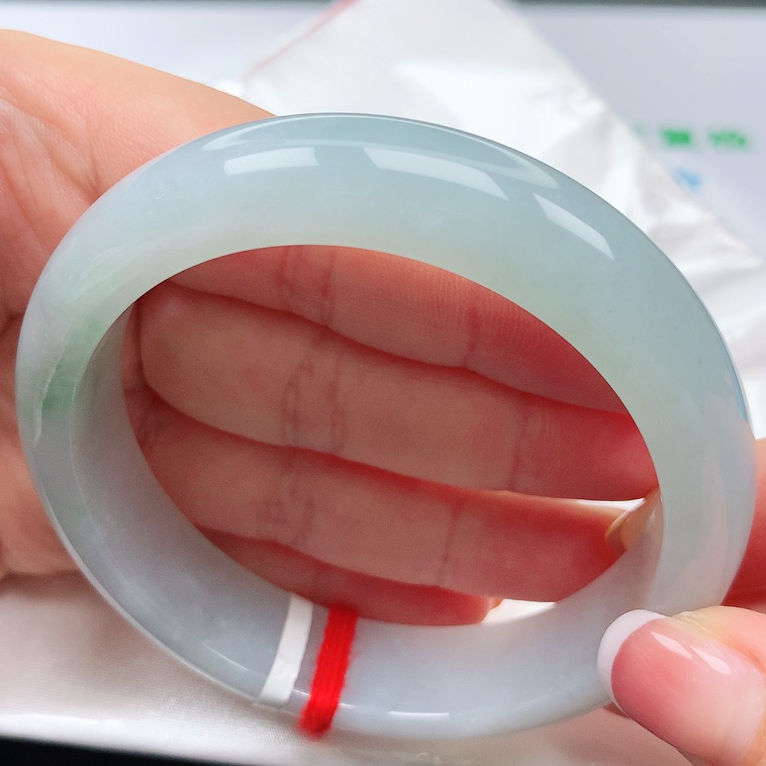 翡翠未镶嵌手镯熬****长轮胎60