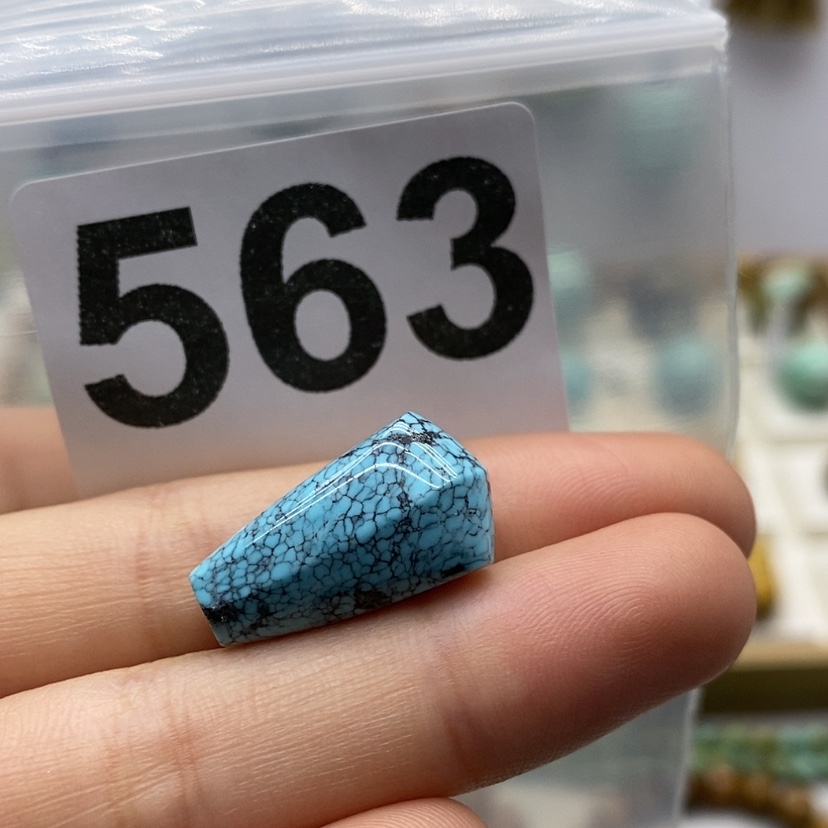 【闪购商品】绿松石颈饰未镶嵌