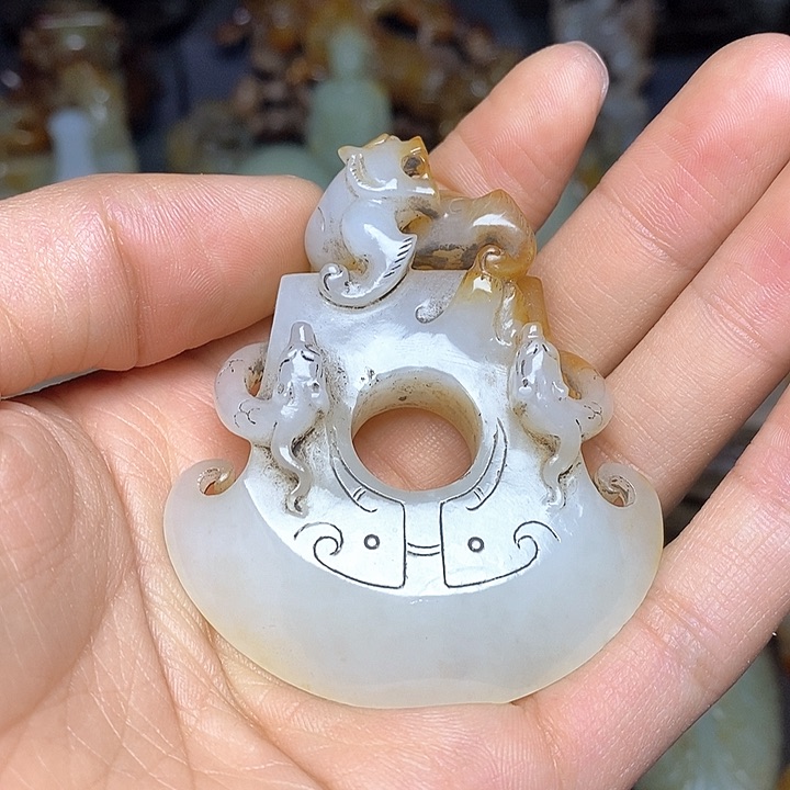 未镶嵌和田玉挂件自*