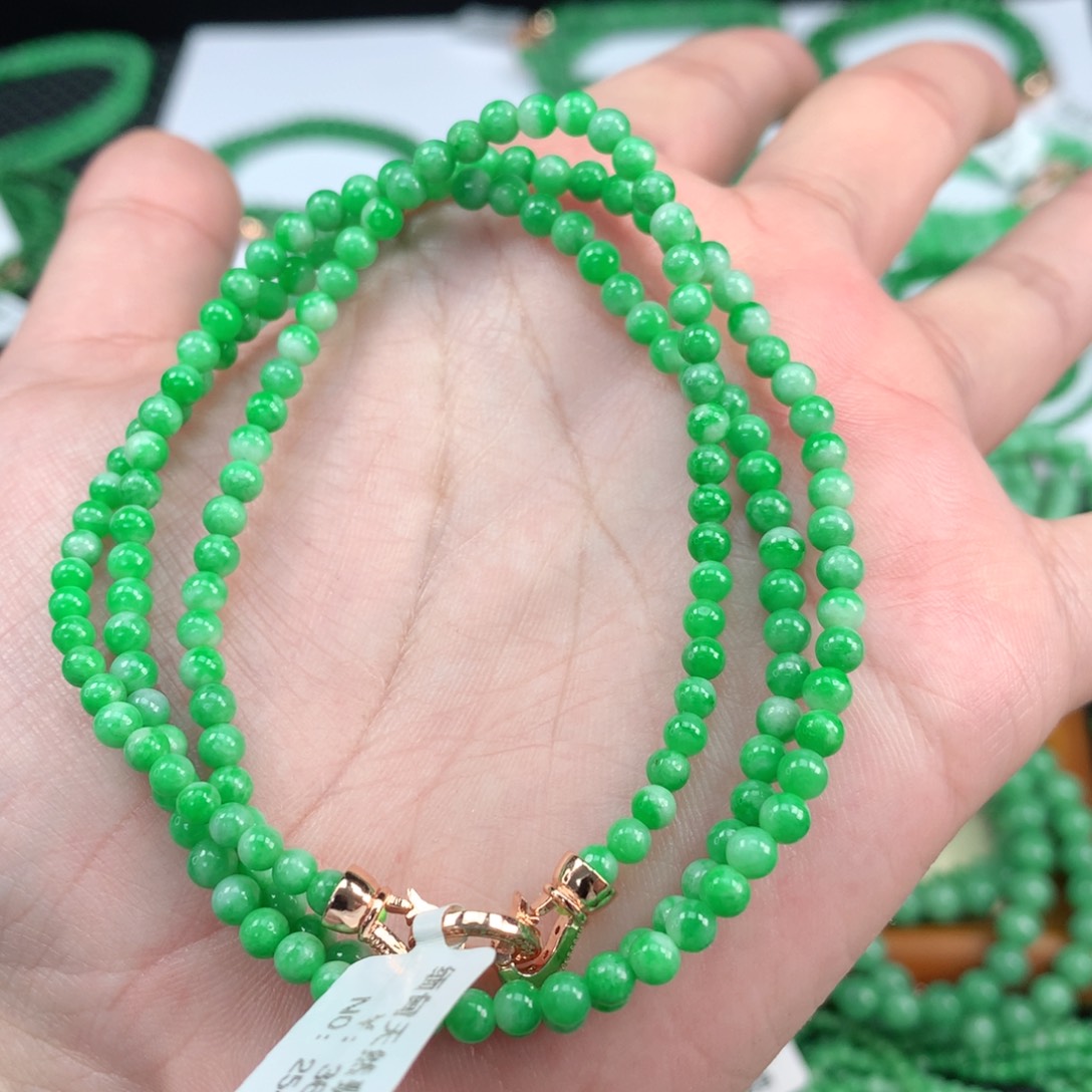 翡翠手链未镶嵌翡翠