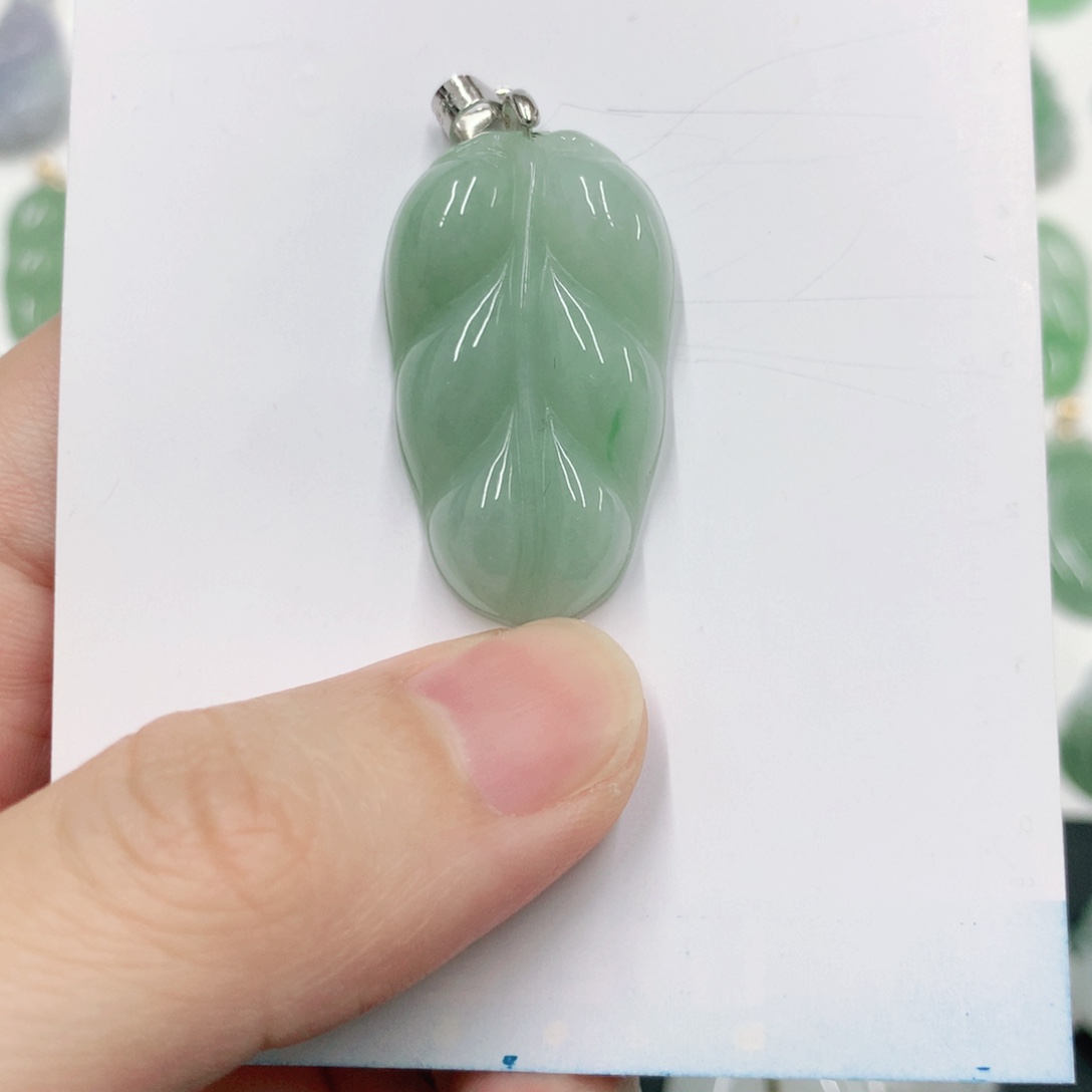 翡翠颈饰未镶嵌12121212121