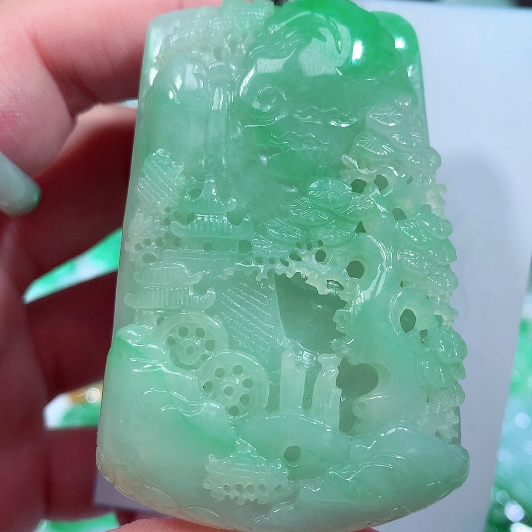 翡翠颈饰未镶嵌缅甸翡翠