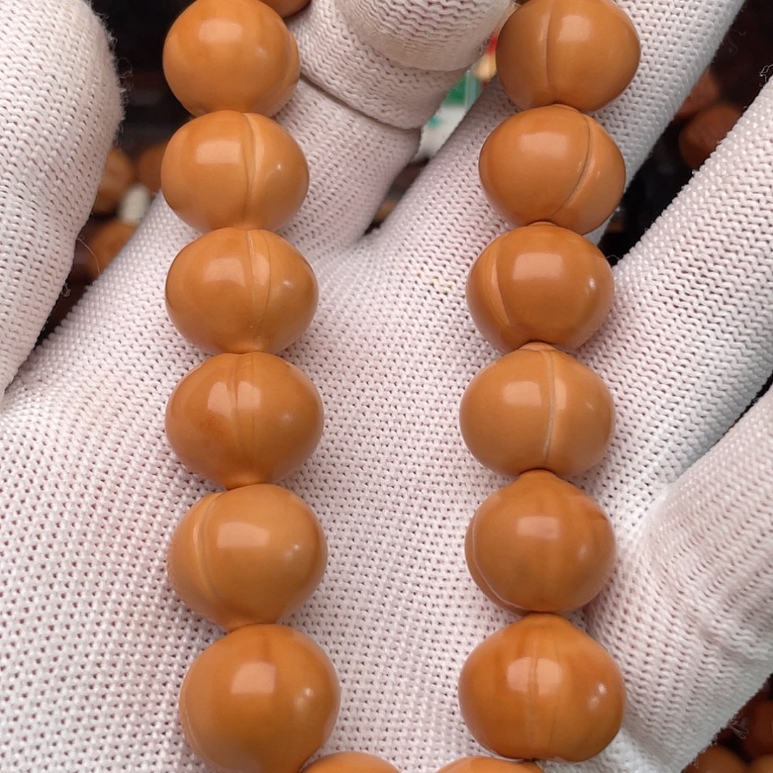 猴头核桃吊坠屁桃