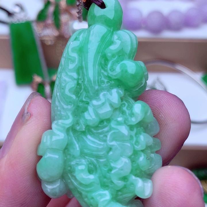 翡翠未镶嵌吊坠(不含链)
