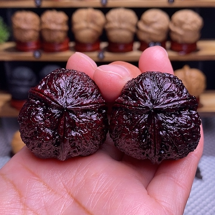 文玩核桃吊坠石玉三棱6