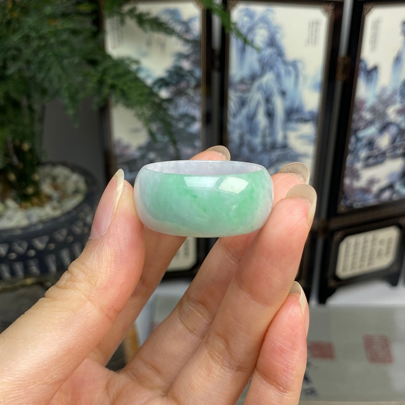 25.5大圈 飘绿扳指指环 天然翡翠A货  