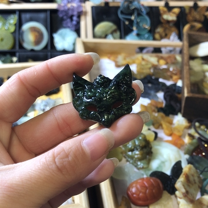 岫玉未镶嵌岫玉挂件