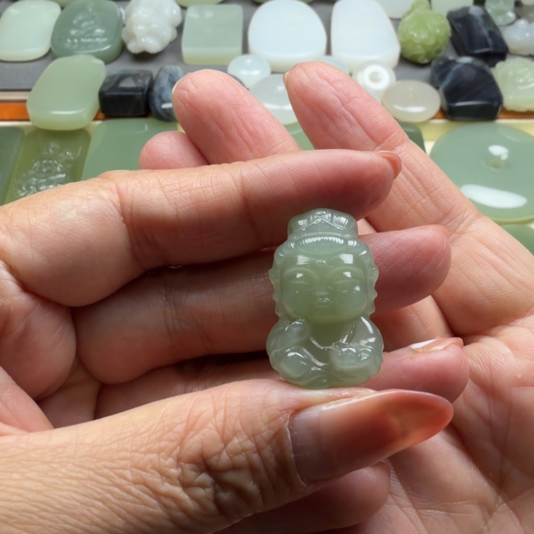 和田玉未镶嵌颈饰