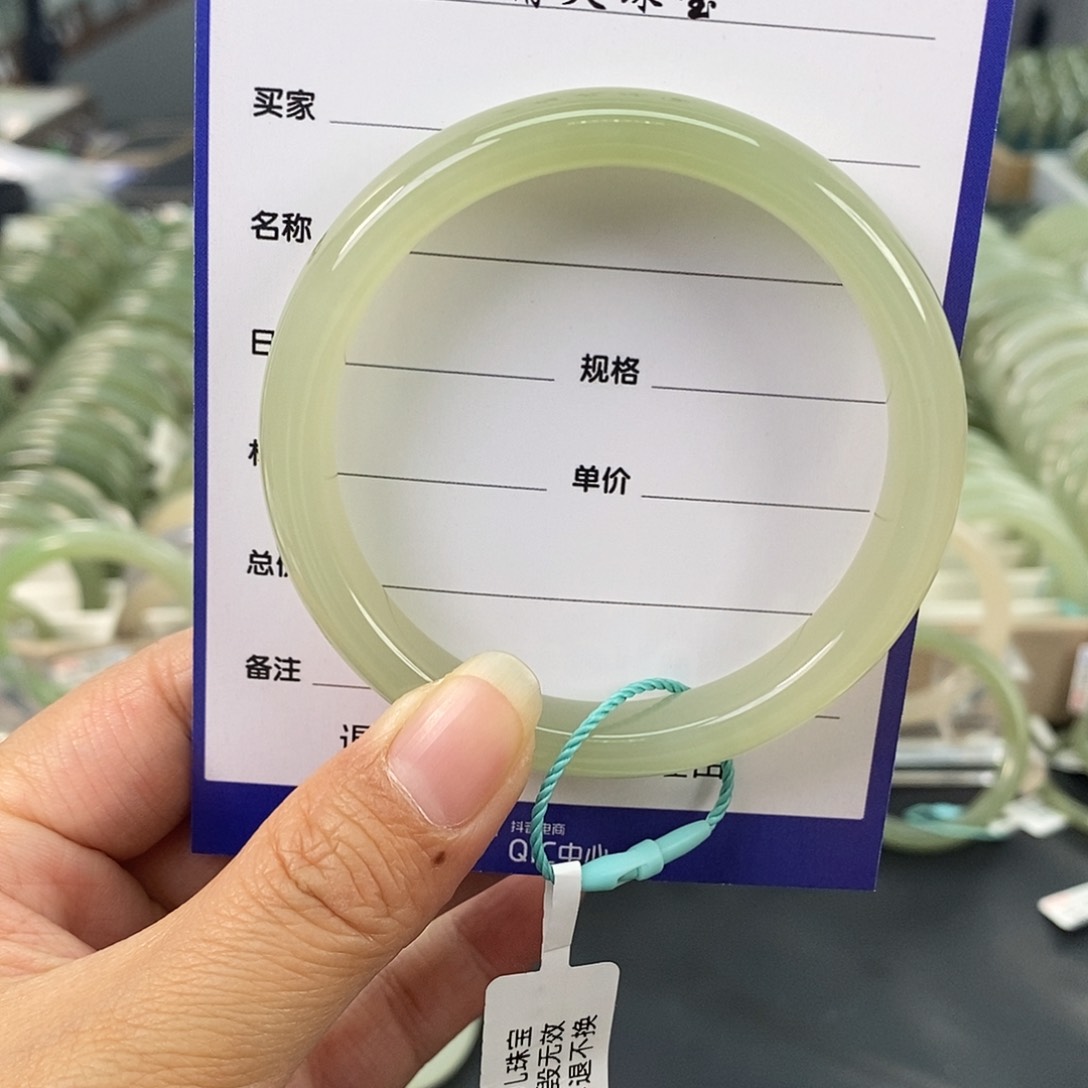 和田玉和田玉手镯55.56未镶嵌