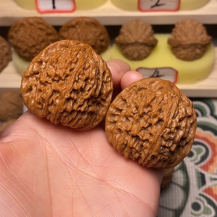 吊坠文玩核桃42红皮疆