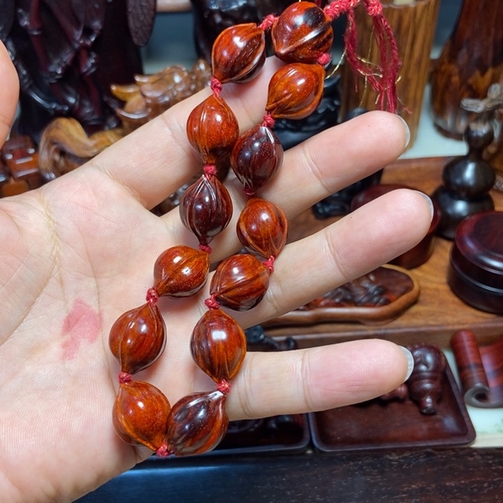 檀香紫檀（小叶紫檀）橄榄核手串