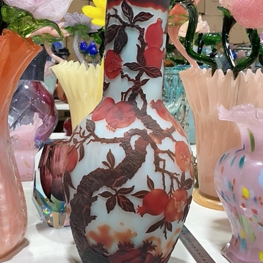 琉璃花瓶高37厘米口径8厘米