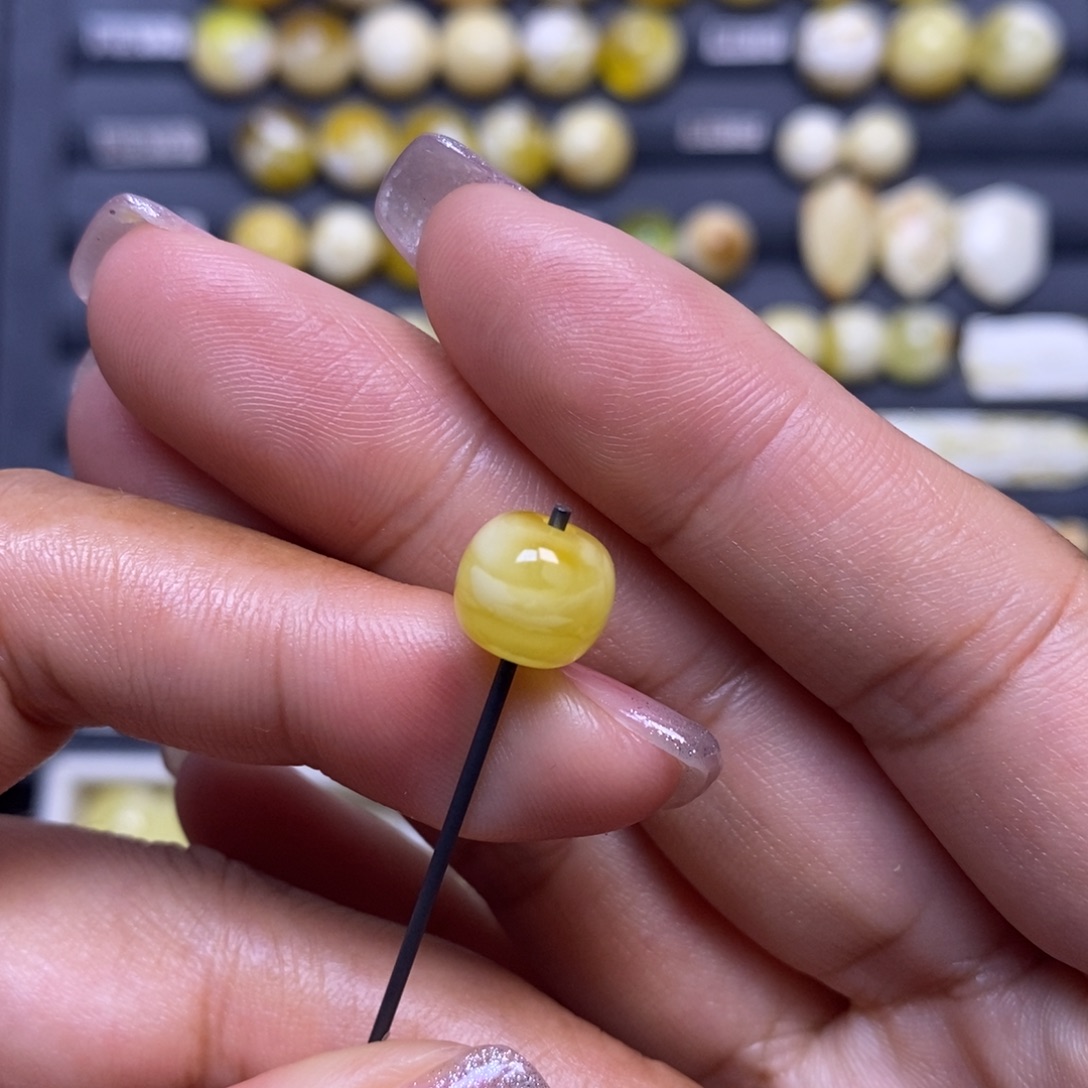 蜜蜡未镶嵌珠宝奇石花白花老型9.2*8.2mm