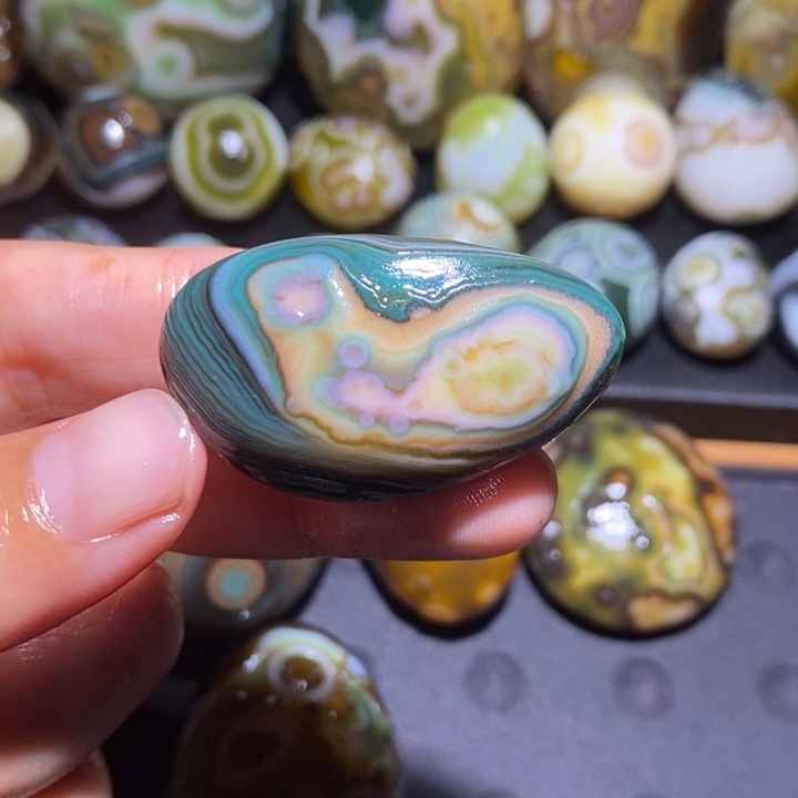 未镶嵌玛瑙/玉髓珠宝半成品88