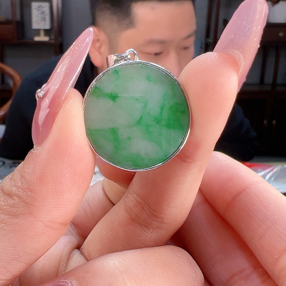 翡翠吊坠(不含链)银S925镶嵌吊坠60