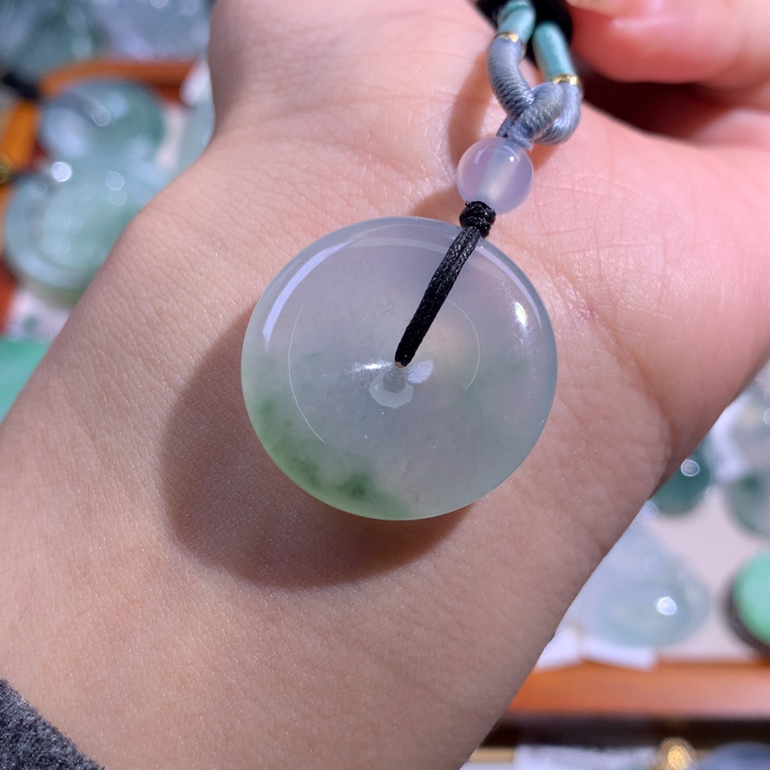 翡翠吊坠(不含链)未镶嵌冰飘花扣