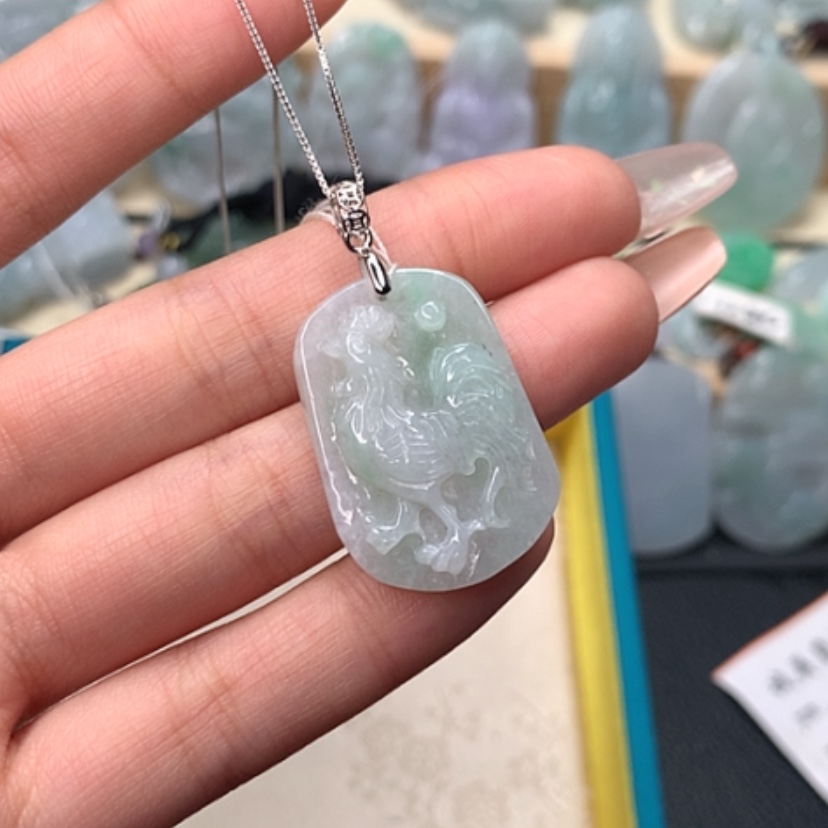 【闪购商品】翡翠颈饰未镶嵌生肖鸡牌吊坠