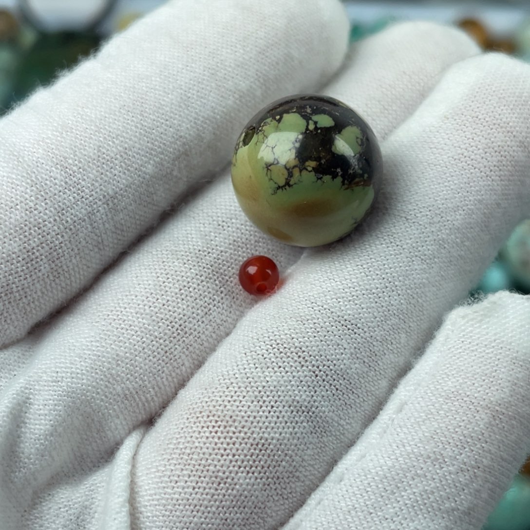 弥***弥南红玛瑙未镶嵌配饰