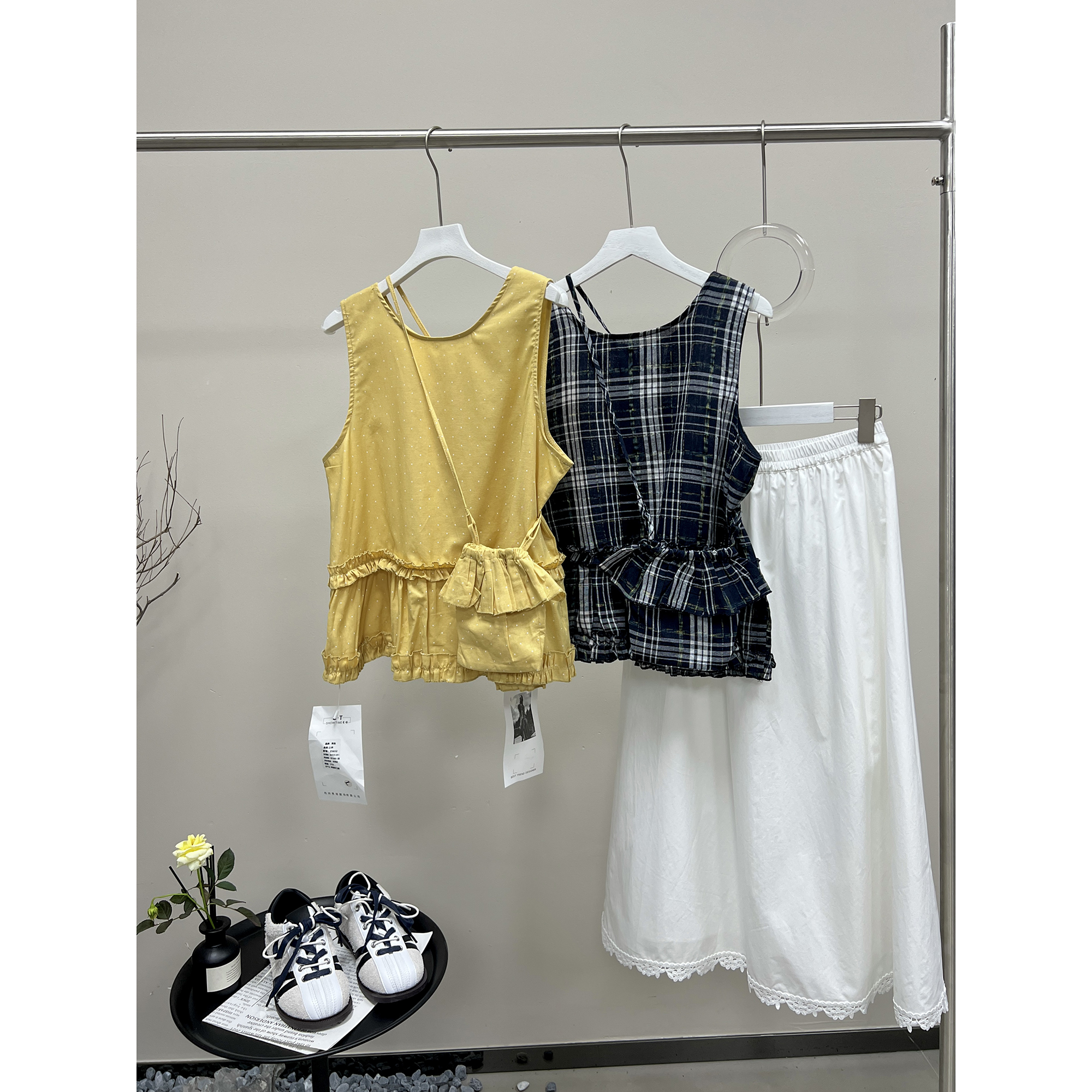 木耳边宽松背心 带小挂包25652