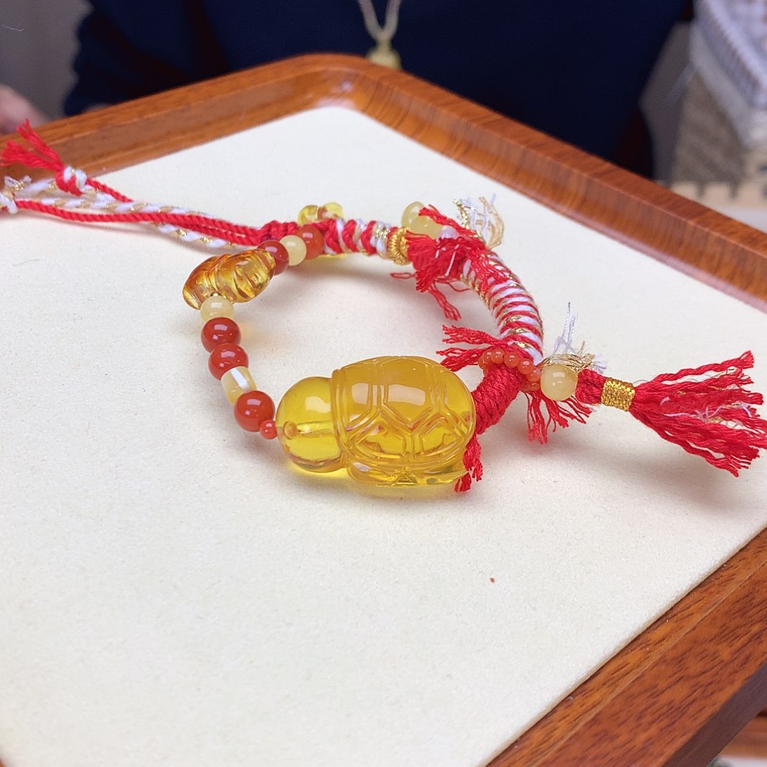 琥珀吊坠(不含链)未镶嵌