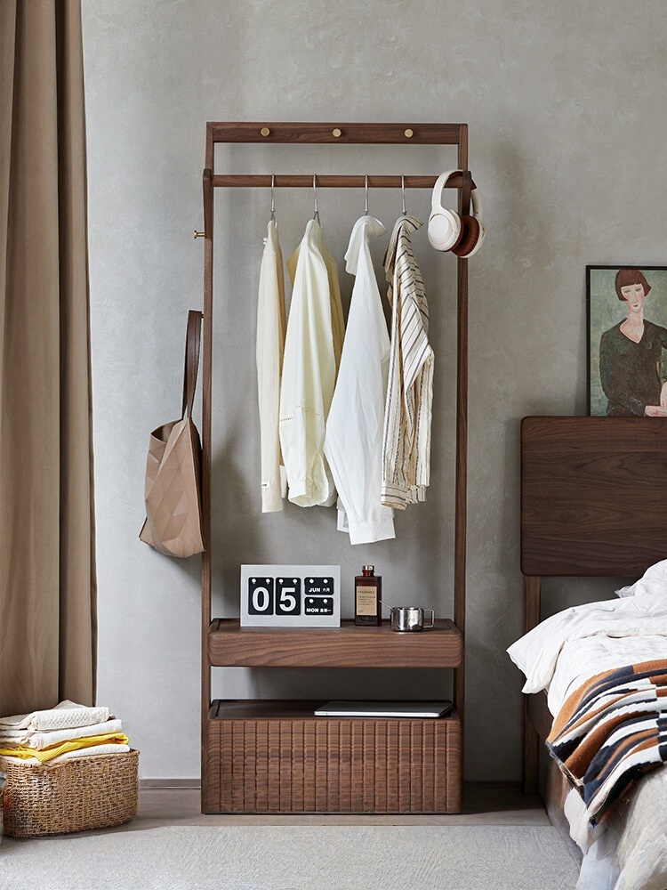 北美黑胡桃木实木衣帽架可移动落地衣架卧室衣架收纳置物架带抽屉