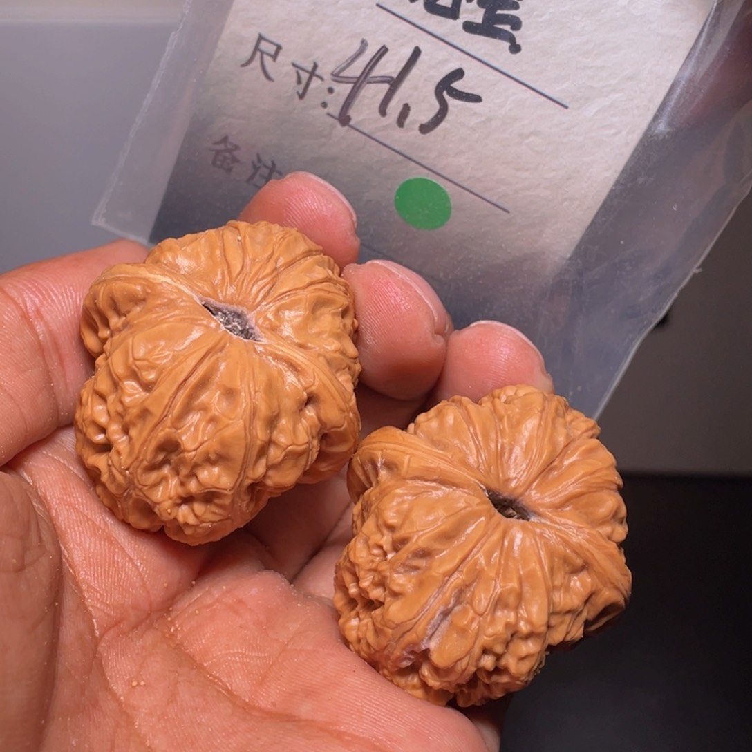 文玩核桃吊坠文玩核桃