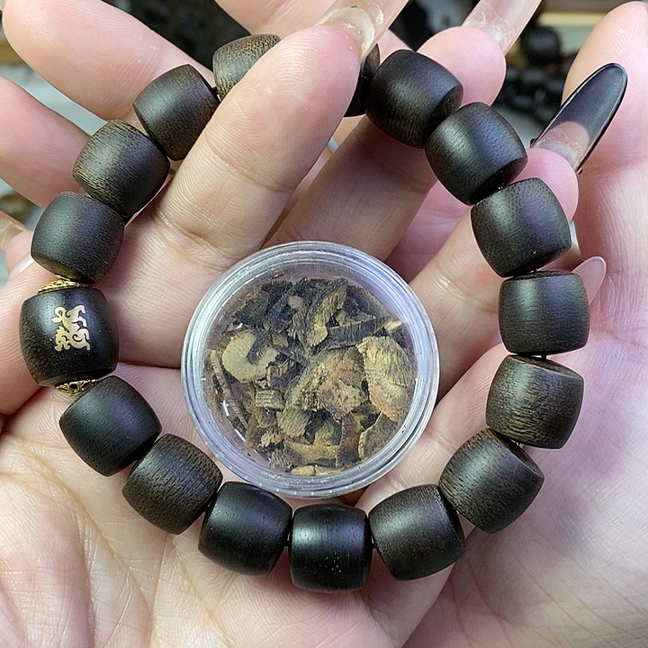 沉香沉香碎屑越南芽庄白棋楠