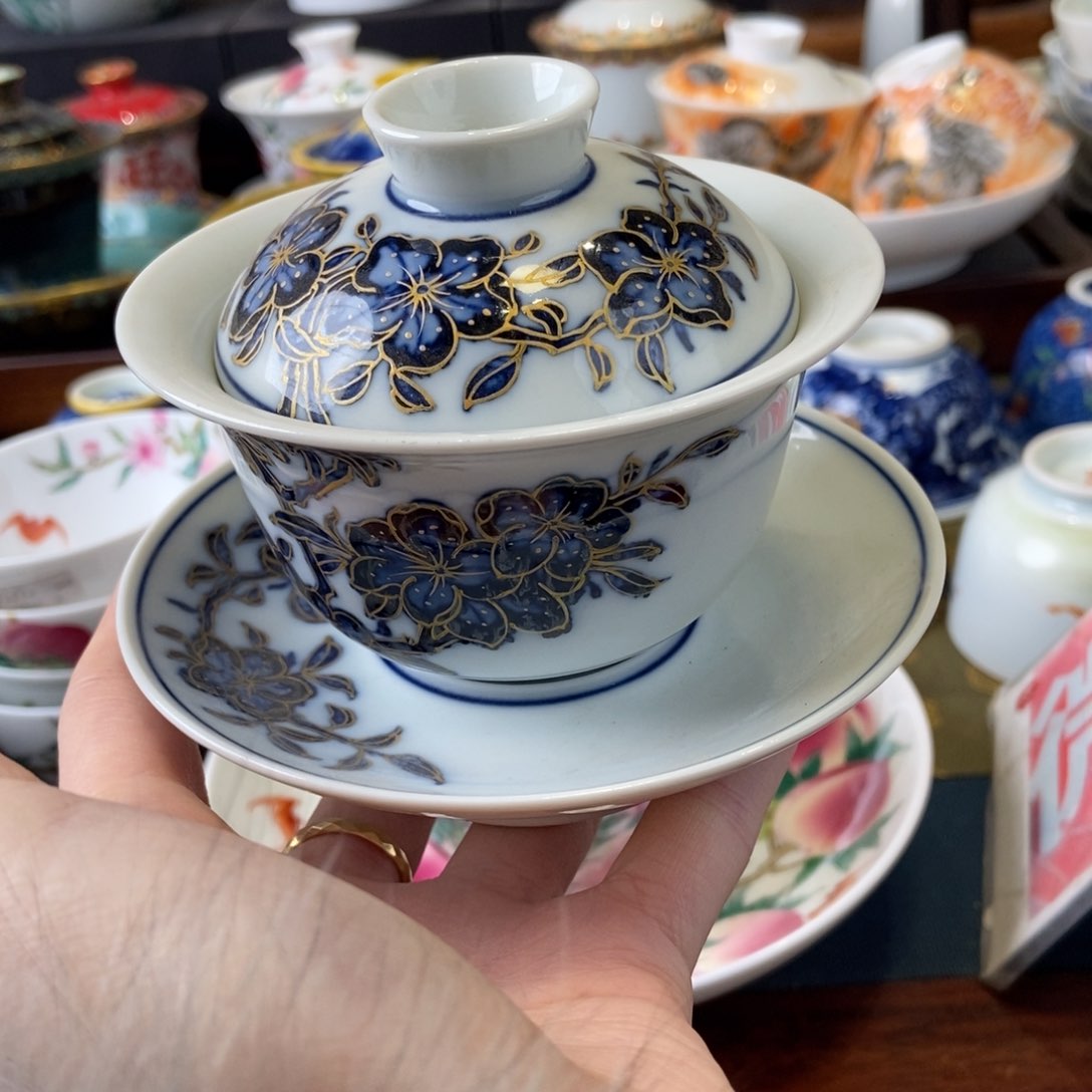 看****斤陶瓷艺术家的设计风格设计理念