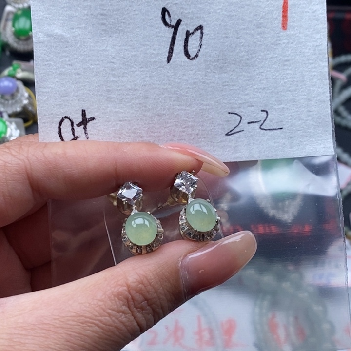 翡翠吊坠(不含链)未镶嵌耳钉