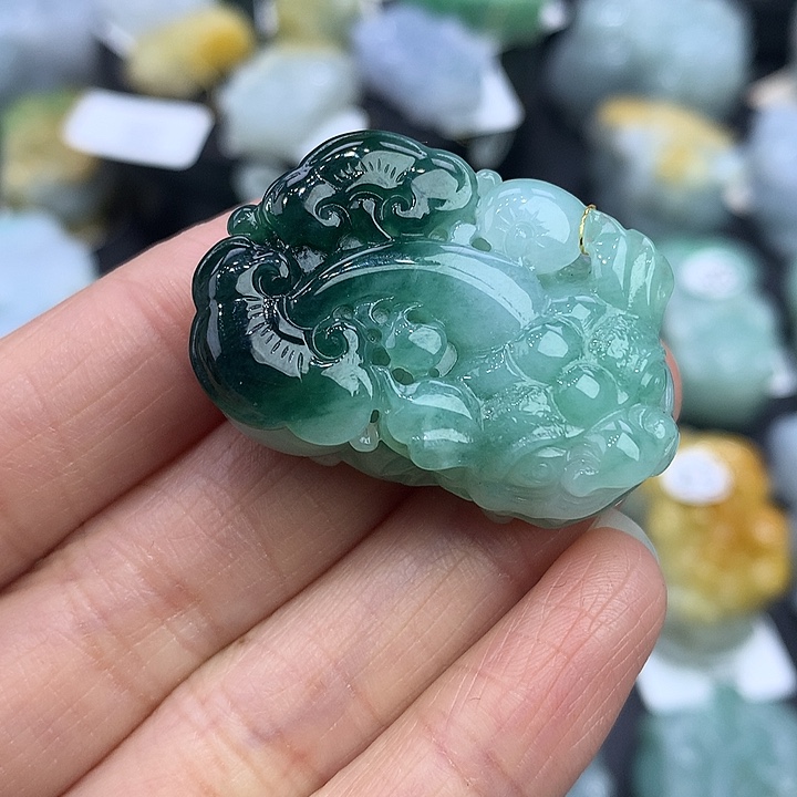 翡翠未镶嵌颈饰天然缅甸A货翡翠貔貅吊坠