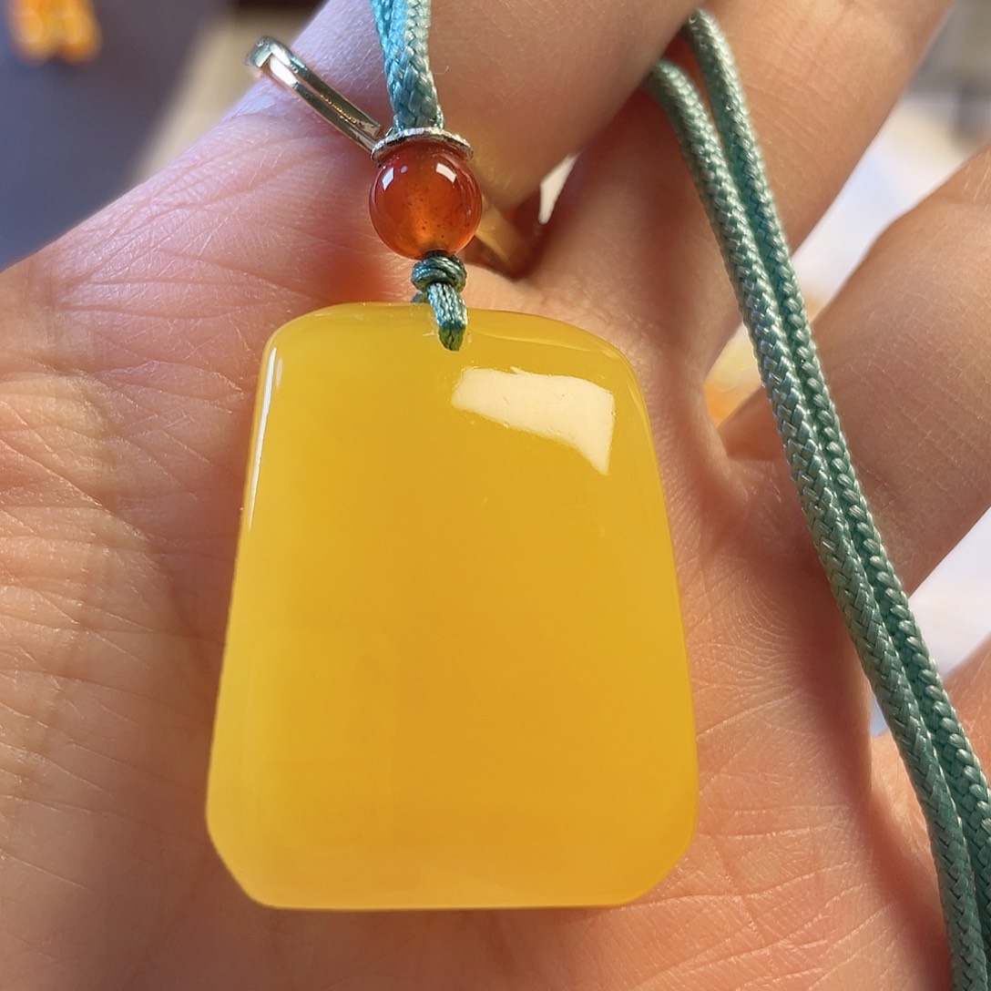 蜜蜡颈饰未镶嵌无事牌