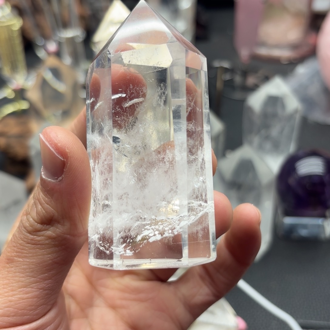 水晶摆件未镶嵌有扣感 介意勿拍