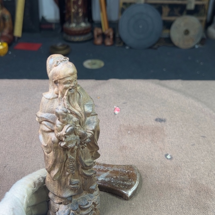 精品摆件工艺品等